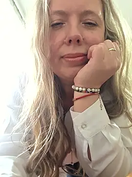 Irina3718 online show from 01-11-26, 11:59