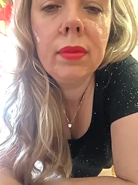 Snapshot of Irina3718 chatting on 04-25-26, 09:01 Irina3718 online show from 04-25-26, 09:01