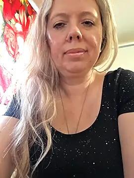 Snapshot of Irina3718 chatting on 05-09-26, 11:26 Irina3718 online show from 05-09-26, 11:26