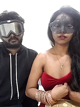 Snapshot of priyanshi-4u chatting on 11-30-25, 07:40 priyanshi-4u online show from 11-30-25, 07:40