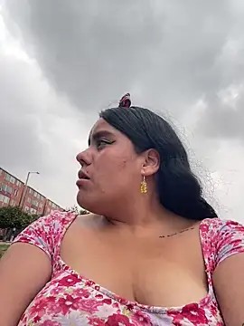 nicky andcamil online show from 03-11-25, 05:35