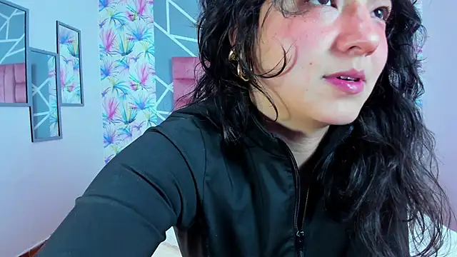 Snapshot of Asaray_T chatting on 03-15-25, 08:10 Asaray T online show from 03-15-25, 08:10