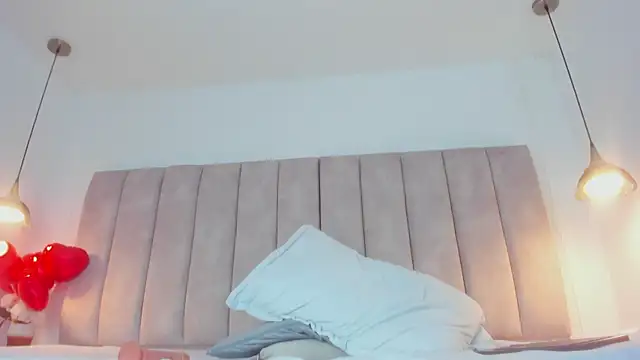 Sofiia Rossee  online show from 03-12-25, 10:50