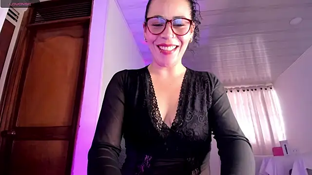 mia velvet1 online show from 05-14-26, 01:29