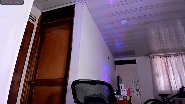 mia velvet1 online show from 07-15-26, 01:16