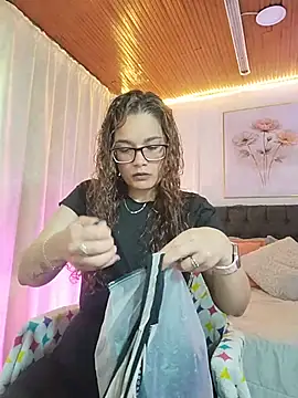 Rose Thompson1 online show from 05-29-26, 01:42