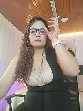 Rose Thompson1 online show from 07-05-26, 01:40