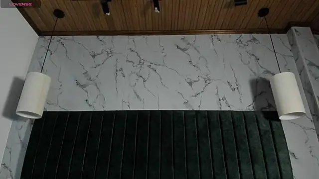 labrinthteasing online show from 11-28-25, 03:04