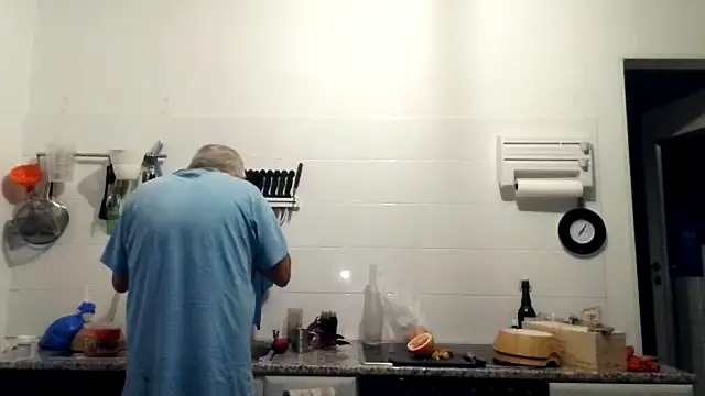 Berg Boy online show from 10-05-25, 05:06