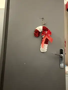 Hugo34bg online show from 11-19-25, 02:33