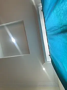 Ivelleee  online show from 11-04-25, 07:57