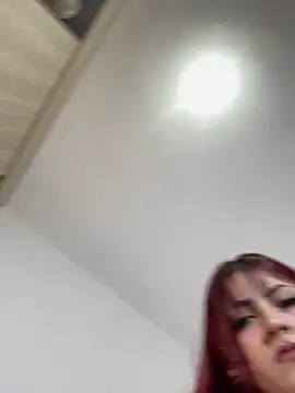 Ivelleee  online show from 06-05-26, 11:54