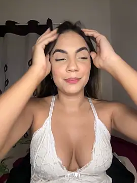 Snapshot of BadKay chatting on 03-23-25, 03:21 BadKay online show from 03-23-25, 03:21