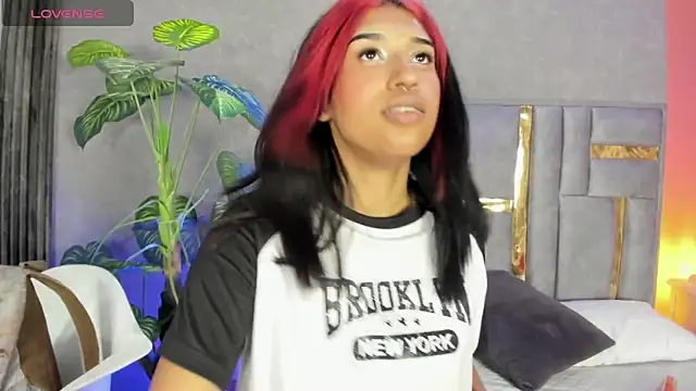 Karin Ks online show from 05-26-26, 03:13