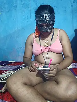 Snapshot of Teluguhotycoples chatting on 09-10-25, 02:17 Teluguhotycoples online show from 09-10-25, 02:17