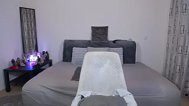 SharronAlexa online show from 06-11-26, 12:36