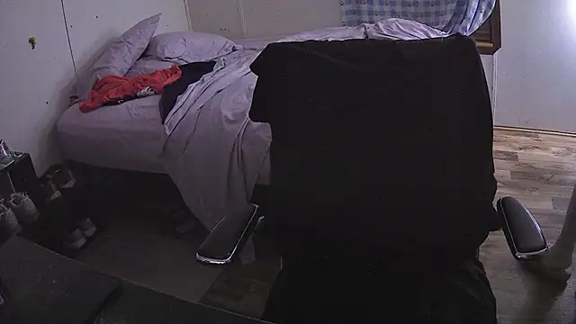 Muffdiver718 online show from 03-20-25, 10:32