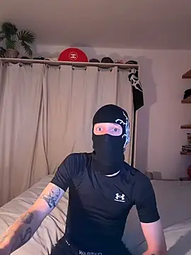 Snapshot of MathJays chatting on 05-19-26, 08:48 MathJays online show from 05-19-26, 08:48