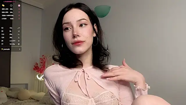 Snapshot of glamourr chatting on 05-28-26, 06:54 glamourr online show from 05-28-26, 06:54