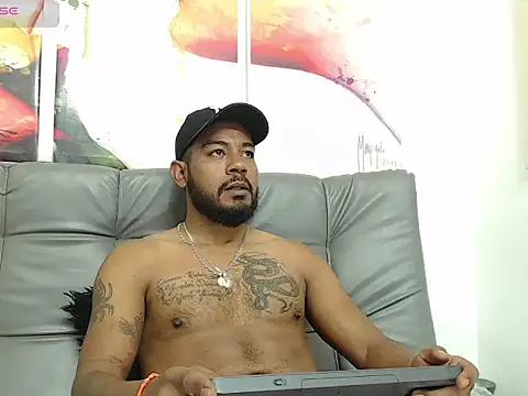 BladeFoxxx1 online show from 10-18-25, 01:12