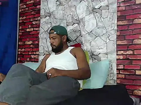 BladeFoxxx1 online show from 05-18-26, 01:45