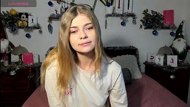 HaleyReedme online show from 12-23-25, 08:23