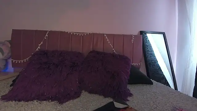 kitty-kryss online show from 03-13-26, 04:35