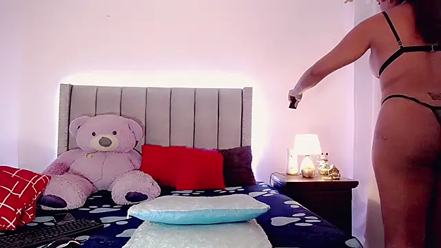 taniababy online show from 09-25-25, 12:31