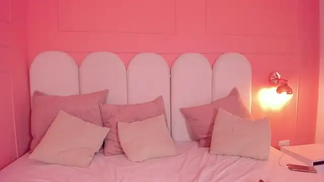 Snapshot of eva_sainnt chatting on 10-11-25, 05:17 eva sainnt online show from 10-11-25, 05:17