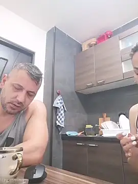 yourflowerpink online show from 10-22-25, 06:13