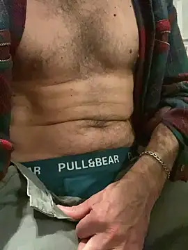 Snapshot of Rimmingtop chatting on 05-18-26, 08:25 Rimmingtop online show from 05-18-26, 08:25