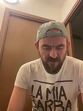Snapshot of Rimmingtop chatting on 05-19-26, 08:26 Rimmingtop online show from 05-19-26, 08:26