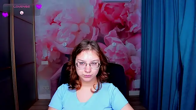 AngelinaLow online show from 11-25-25, 12:38