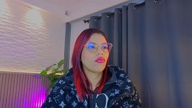 TiffanyWalk online show from 10-09-25, 10:35