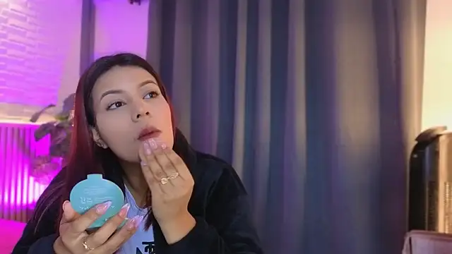 TiffanyWalk online show from 12-15-25, 10:41