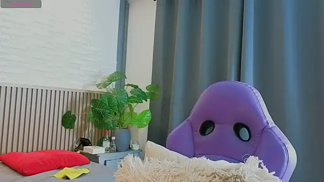 TiffanyWalk online show from 04-30-26, 02:12