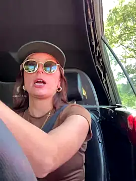 SpaceCowWhore online show from 09-12-25, 05:24