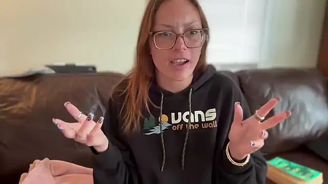 Snapshot of SpaceCowWhore chatting on 06-18-26, 03:49 SpaceCowWhore online show from 06-18-26, 03:49