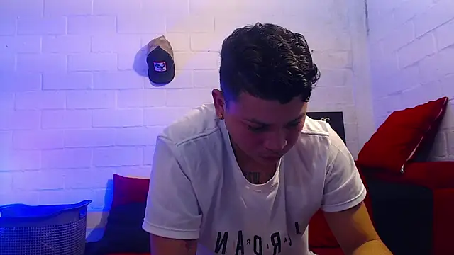 juan montoyasex online show from 03-17-25, 05:34