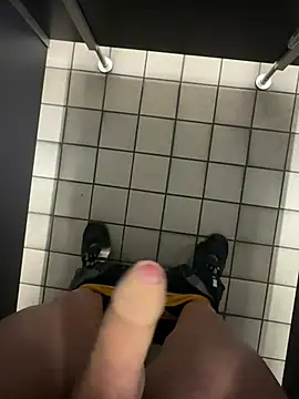 Snapshot of wassermann8484 chatting on 03-22-25, 02:27 wassermann8484 online show from 03-22-25, 02:27