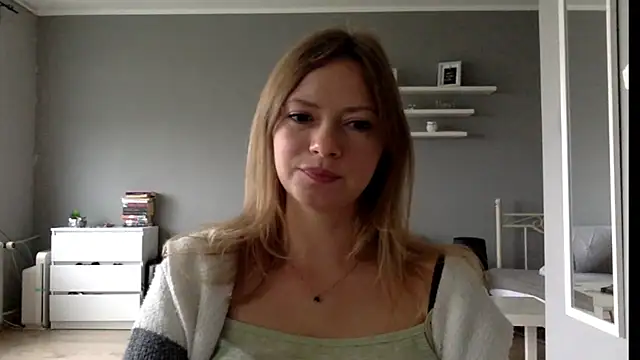 MillieShow online show from 09-22-25, 02:41