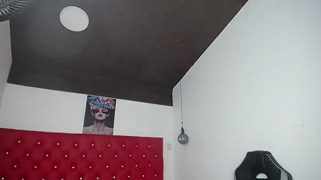 kriss sweetboobs10 online show from 05-15-26, 12:56