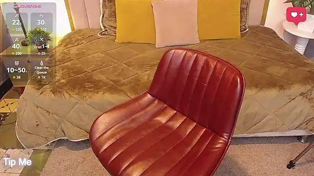 ailyn maury online show from 04-07-26, 01:00