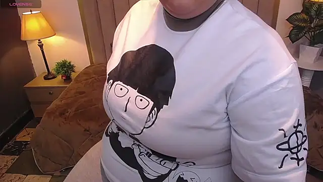 ailyn maury online show from 04-18-26, 01:26