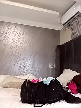 Hotytoty26 online show from 11-15-25, 06:15