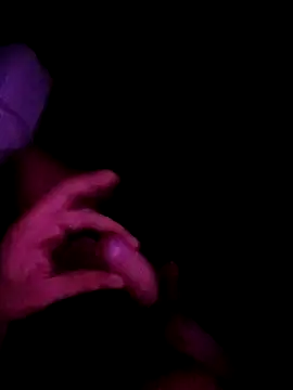 Snapshot of kredazzbigdick chatting on 10-26-25, 05:02 kredazzbigdick online show from 10-26-25, 05:02