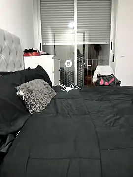 Alyssa 76 online show from 12-18-25, 06:36