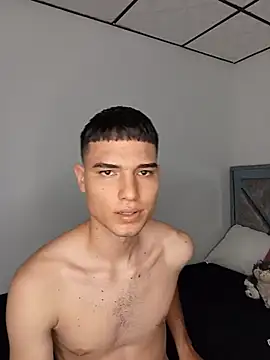 Snapshot of Saul_yei chatting on 11-03-25, 11:48 Saul yei online show from 11-03-25, 11:48