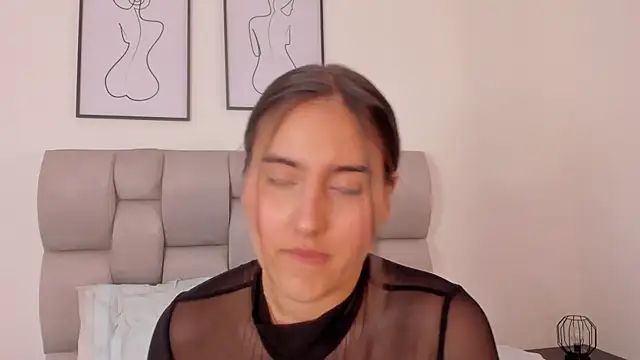 Hanna Evans   online show from 09-14-25, 03:55