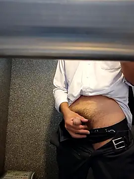 ikeike-kun online show from 11-17-25, 09:15